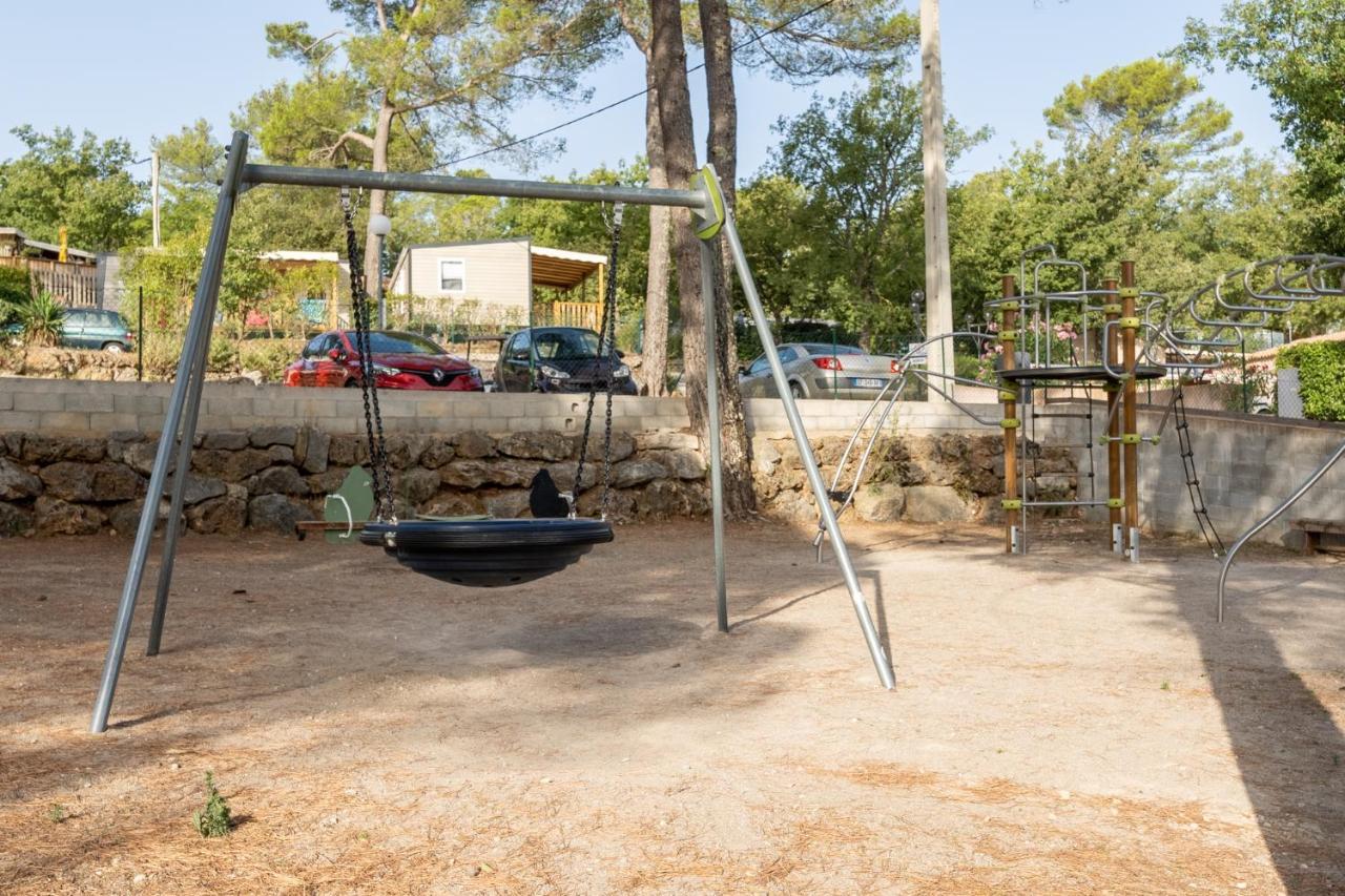 Camping Lou Cantaire Hotel Fayence Exterior foto