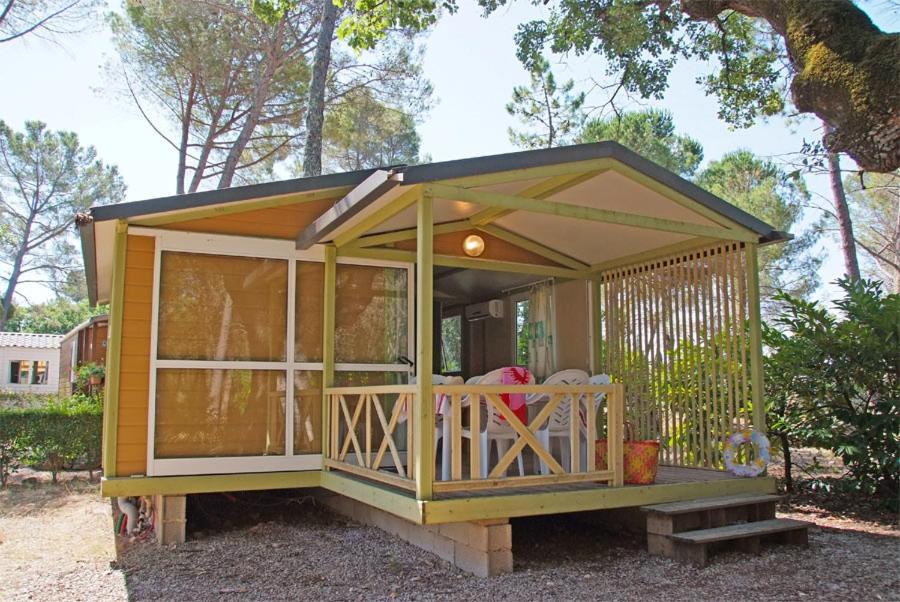 Camping Lou Cantaire Hotel Fayence Exterior foto