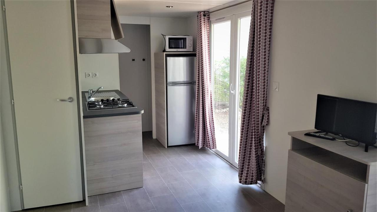 Camping Lou Cantaire Hotel Fayence Exterior foto