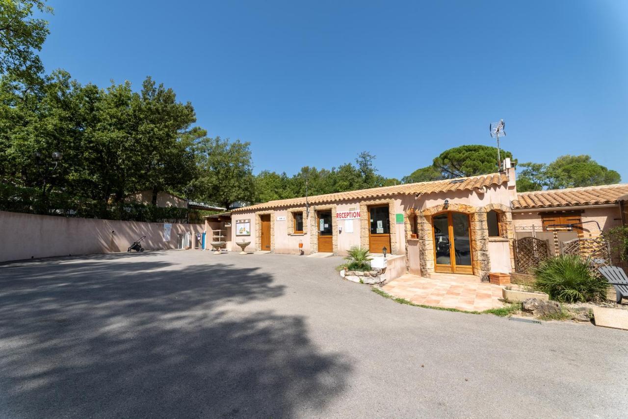 Camping Lou Cantaire Hotel Fayence Exterior foto